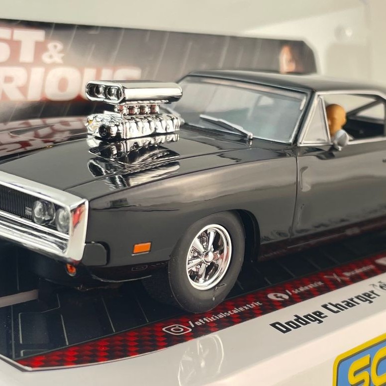 Scalextric C4573 Dodge Charger Dom Toretto - The Fast And The Furious Slot Car 1:32 Scale