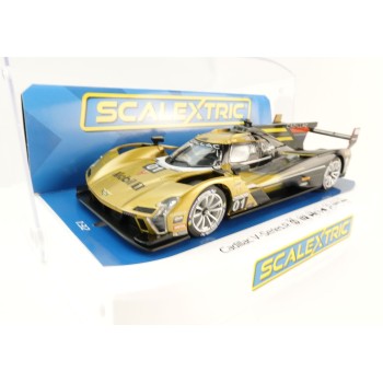 Scalextric C4586 Cadillac V-Series.R Cadillac Racing No.01 12 Hours of Sebring 2024 Slot Car 1:32 Scale
