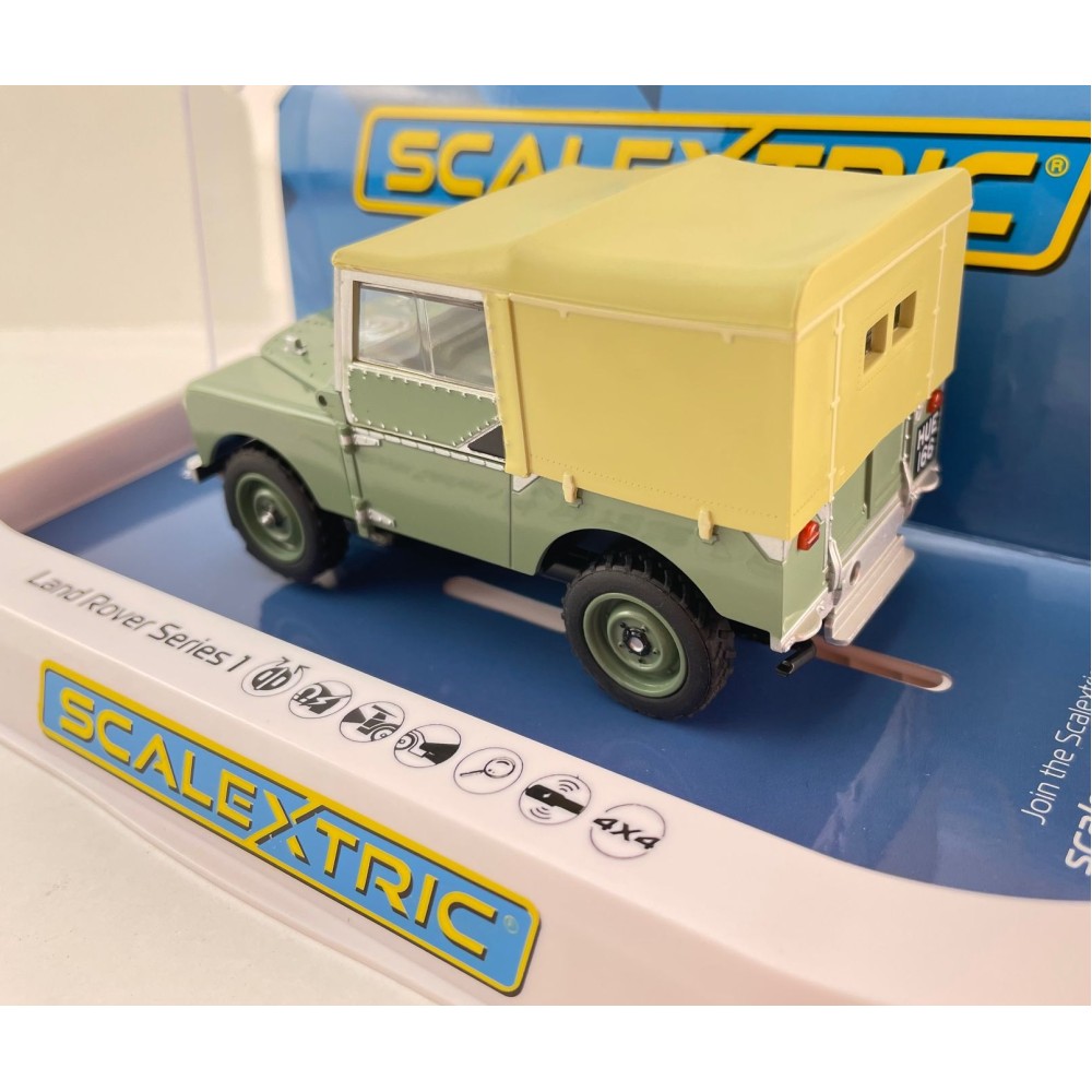 Scalextric C4600 Land Rover Series 1 - HUE166 Slot Car 1:32 Scale