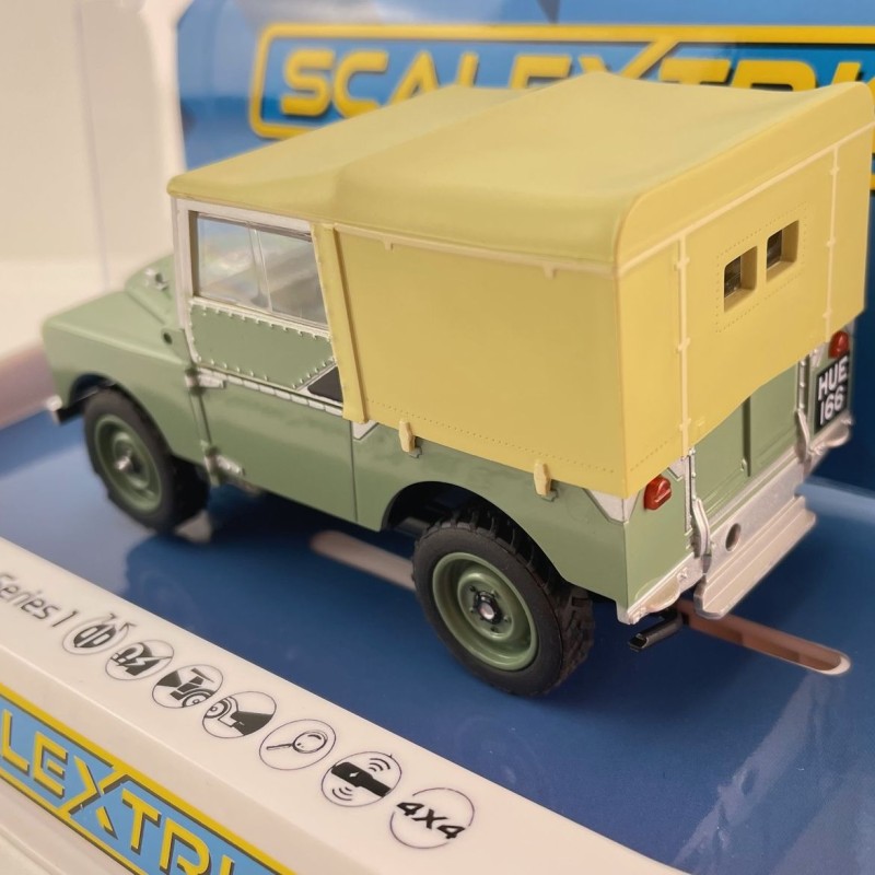 Scalextric C4600 Land Rover Series 1 - HUE166 Slot Car 1:32 Scale