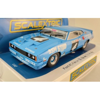 Scalextric C4618F Ford XC Falcon 1977 Bathurst 1000 Brabham & Brabham AU Only Slot Car 1:32 Scale