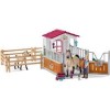 Schleich 42369 – Horse Stall with Horses and Groom 