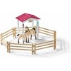 Schleich 42369 – Horse Stall with Horses and Groom 