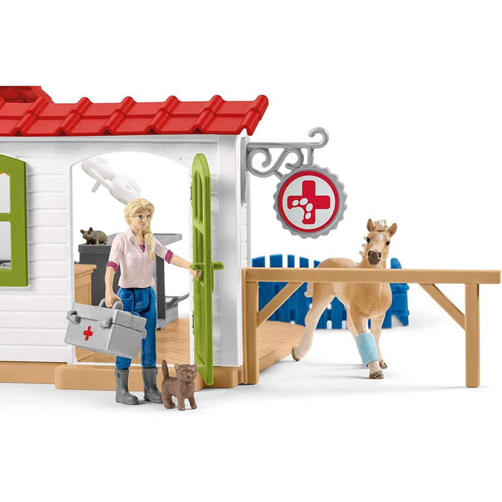 Schleich 42502 - Farm World - Veterinarian Practice with Pets
