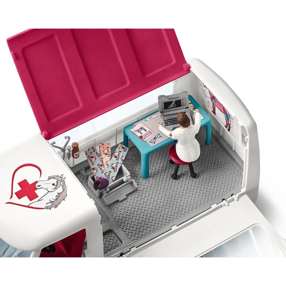 Schleich 42370 - Mobile Vet Van with Hanoverian Foal - Horse Club