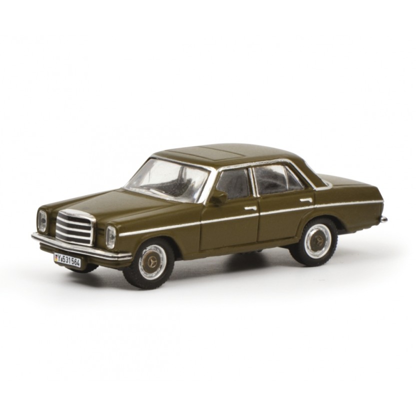 Schuco 452636500 Mercedes Benz -/8 Commander Car Bundeswehr Military Scale H0 1:87