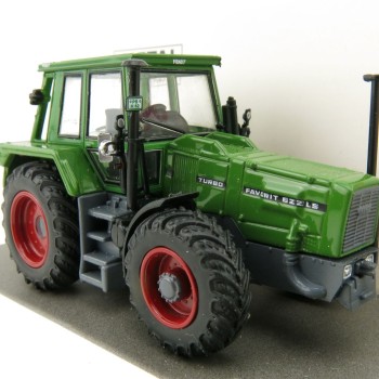 Schuco 452641600 Fendt Favorit 626 LS Turbo Tractor - Scale 1:87