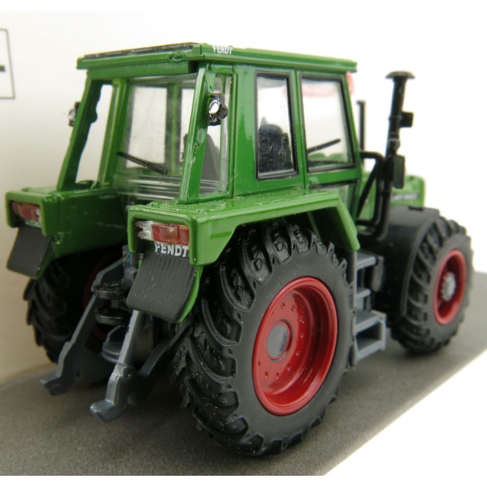 Schuco 452641600 Fendt Favorit 626 LS Turbo Tractor - Scale 1:87