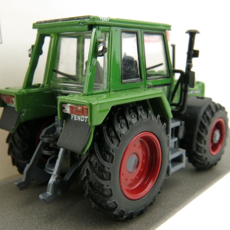 Schuco 452641600 Fendt Favorit 626 LS Turbo Tractor - Scale 1:87