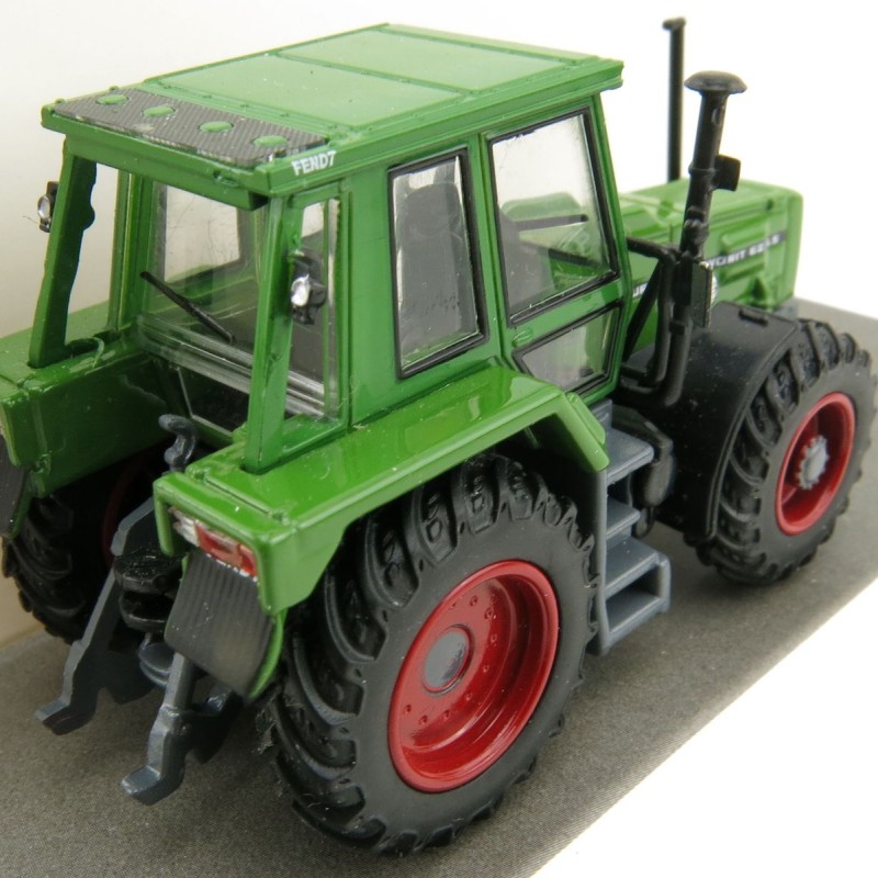 Schuco 452641600 Fendt Favorit 626 LS Turbo Tractor - Scale 1:87
