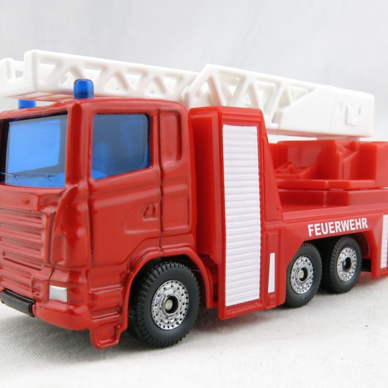 Siku 1015 - Mercedes-Benz Fire Engine Ladder - Version 2019