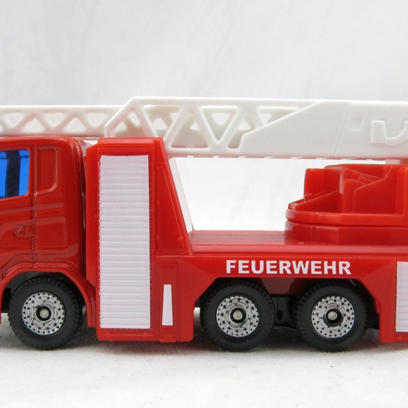 Siku 1015 - Mercedes-Benz Fire Engine Ladder - Version 2019