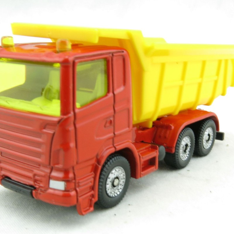 Siku 1075 - Scania Truck with Tipping Bucket