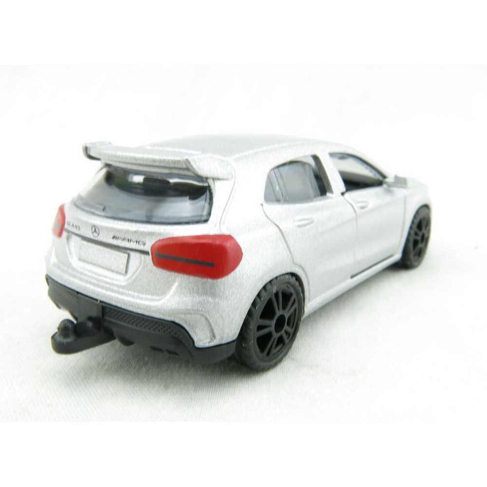 Siku 1503 - Mercedes Benz GLA 45 AMG 