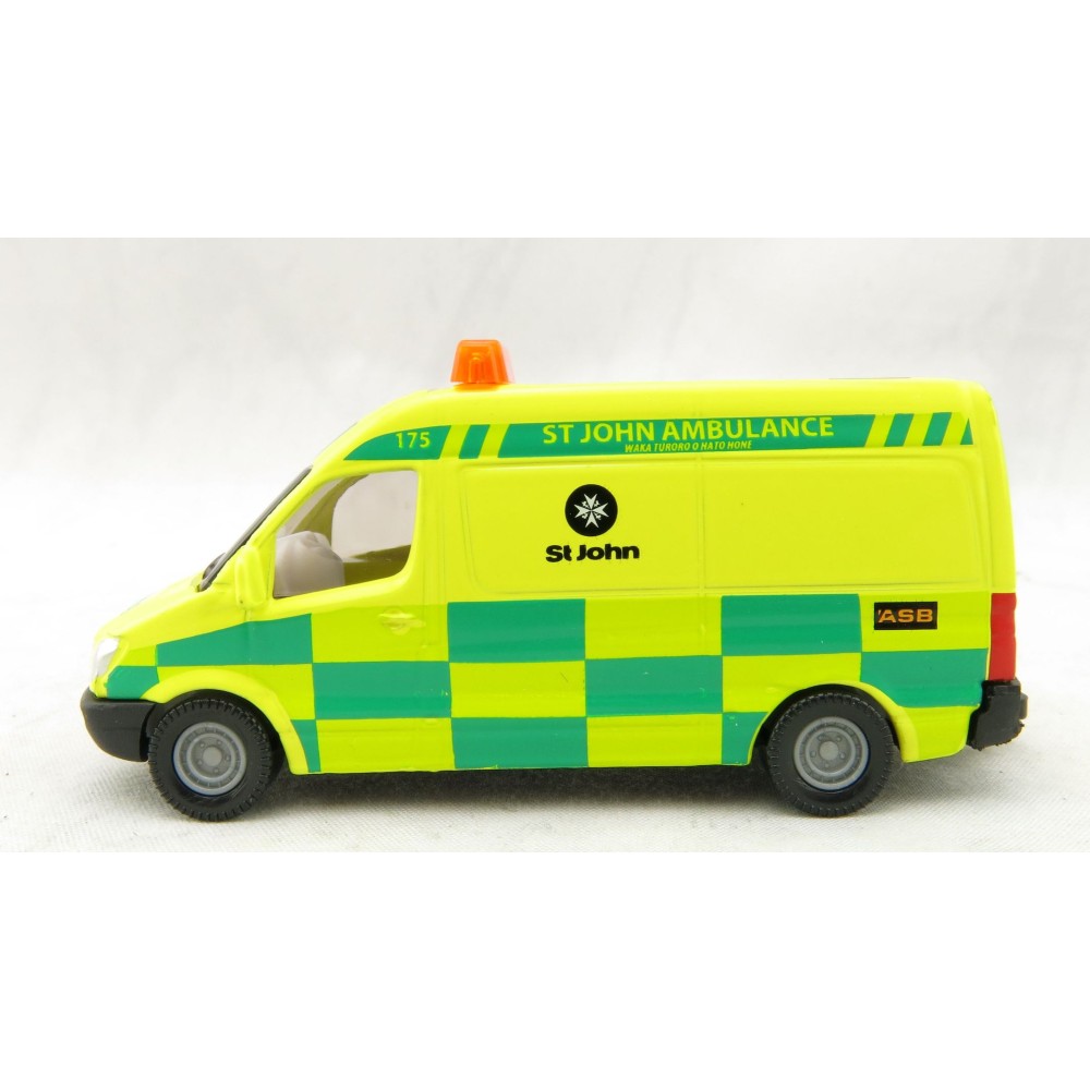 Siku 1590 NZ - Mercedes Sprinter St John Amublance New Zealand New Version 2020