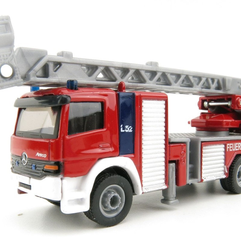 Siku 1841 - Mercedes Benz Fire Engine Metz Ladder Unit - Scale 1:87 