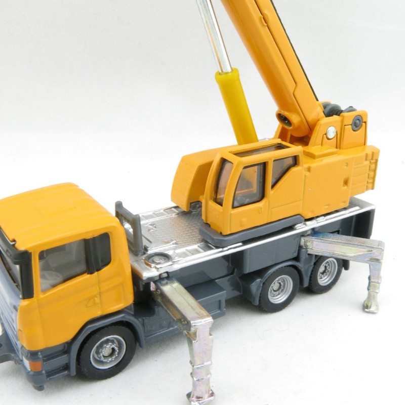Siku 1859 - Scania Liebherr LTF 1035-3.1 Telescopic Crane Truck - Scale 1:87