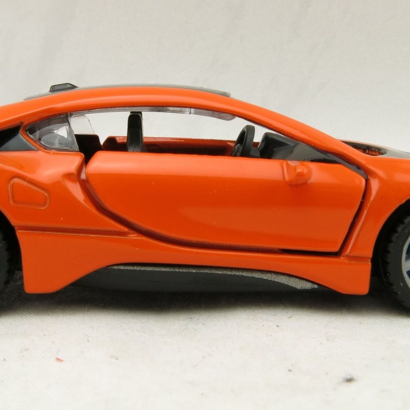 Siku 2348 - BMW i8 LCI Sports Car - Scale 1:50
