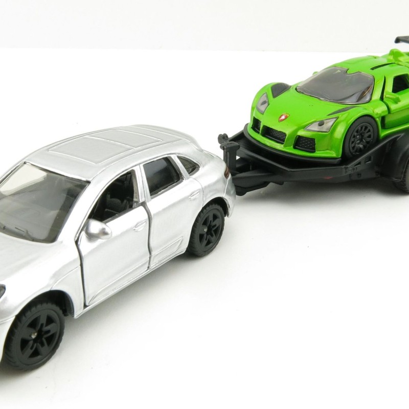 Siku 2544 - Porsche Macan with Gumpert Apollo on Transport Trailer - 1:55 Scale