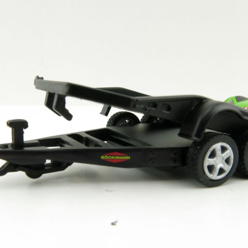 Siku 2544 - Porsche Macan with Gumpert Apollo on Transport Trailer - 1:55 Scale