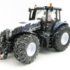 Siku 3220 - Christmas Tractor New Holland T8.390 - Limited Edition  - Scale 1:32