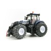 Siku 3220 - Christmas Tractor New Holland T8.390 - Limited Edition  - Scale 1:32
