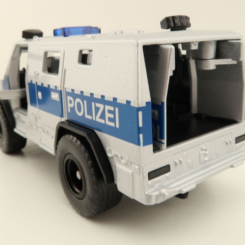 Siku 2304 - Rheinmetall MAN - Survivor R Police - Scale 1:50