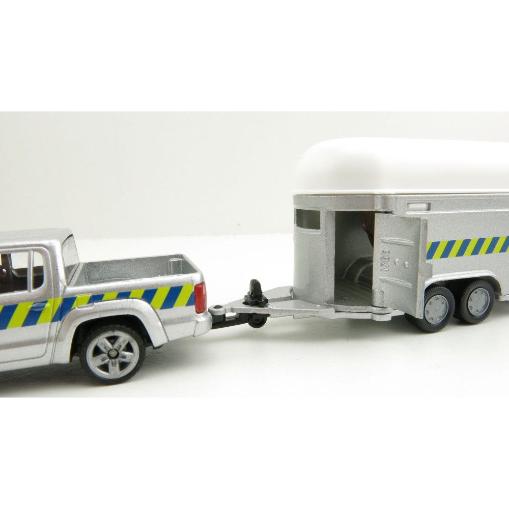Siku 2310 888 00 - VW Amarok Pick-Up with Horse Trailer - Horse Ambulance - 1:55