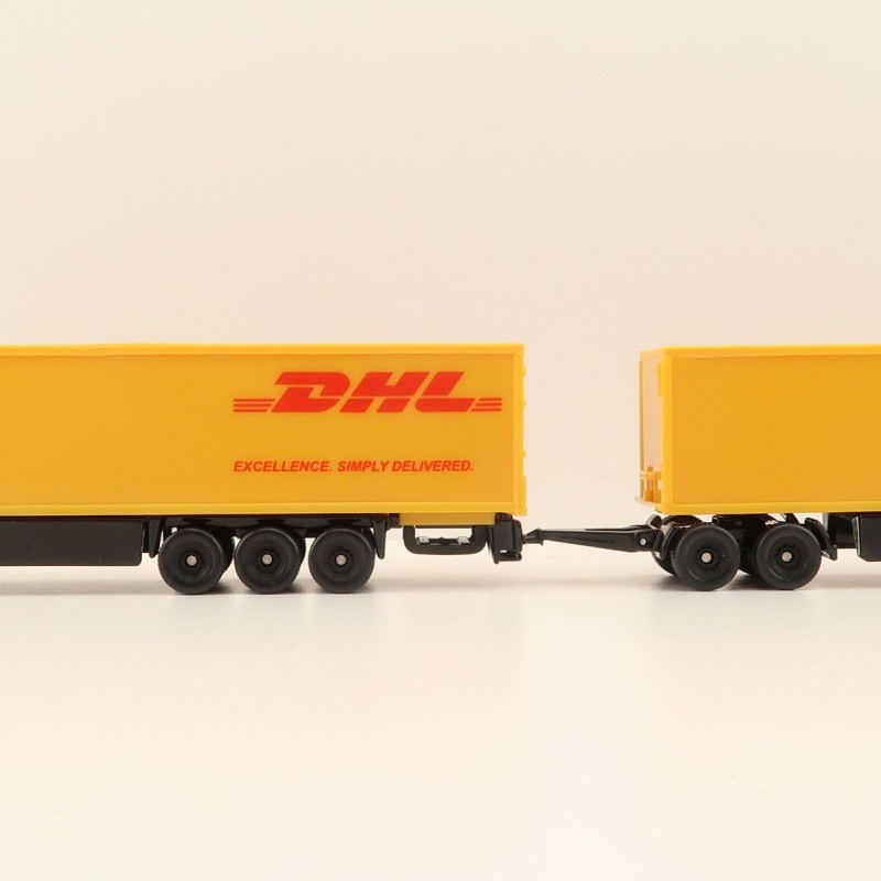 Siku 1806 - Freightliner Road Train DHL Version New Diecast - Scale 1:87
