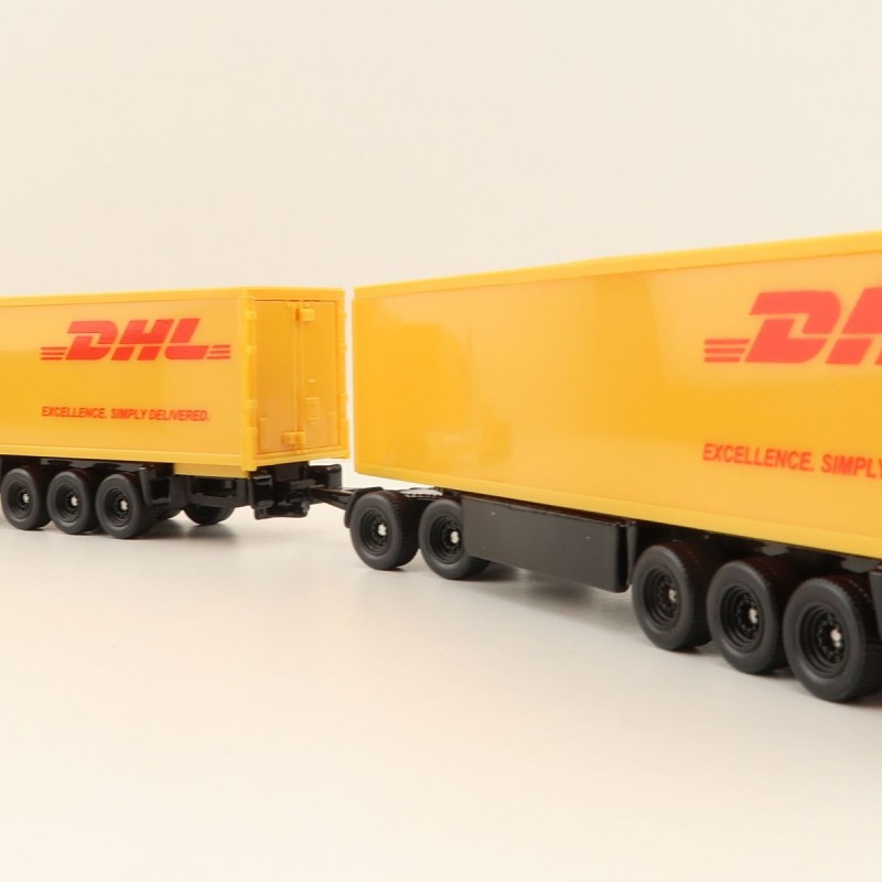 Siku 1806 - Freightliner Road Train DHL Version New Diecast - Scale 1:87