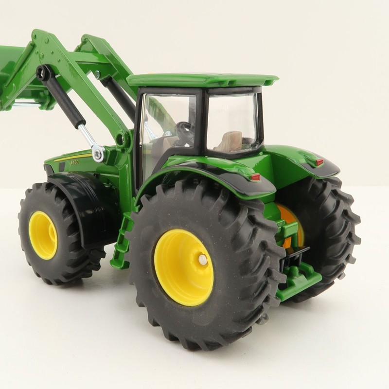 Siku 1982  - John Deere 8530 Tractor with Front Loader - Scale 1:50