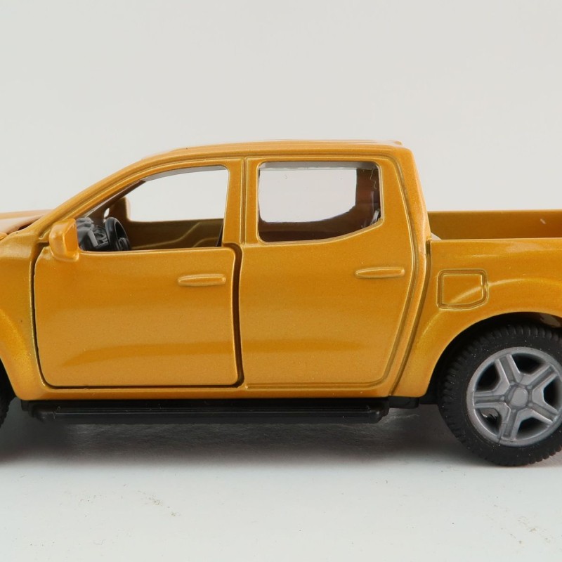 Siku 2360 - Nissan Navara Pick-up Truck - Scale 1:50