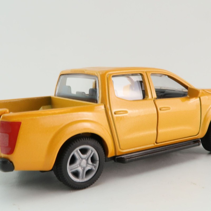 Siku 2360 - Nissan Navara Pick-up Truck - Scale 1:50