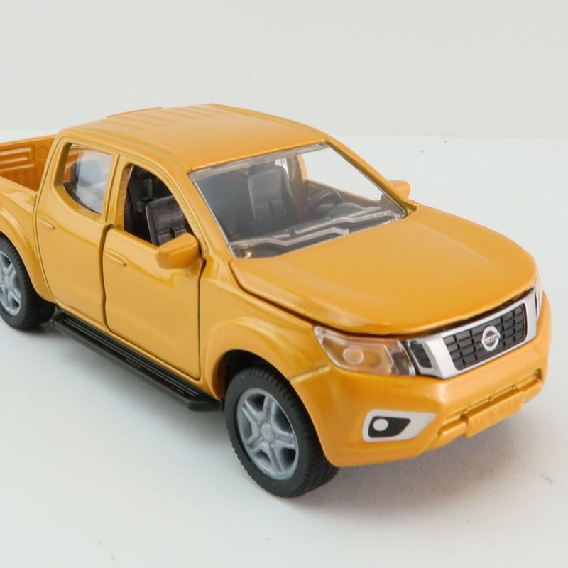 Siku 2360 - Nissan Navara Pick-up Truck - Scale 1:50