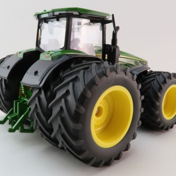 Siku 3292 - John Deere 8R 410 Tractor on Duals - Scale 1:32 