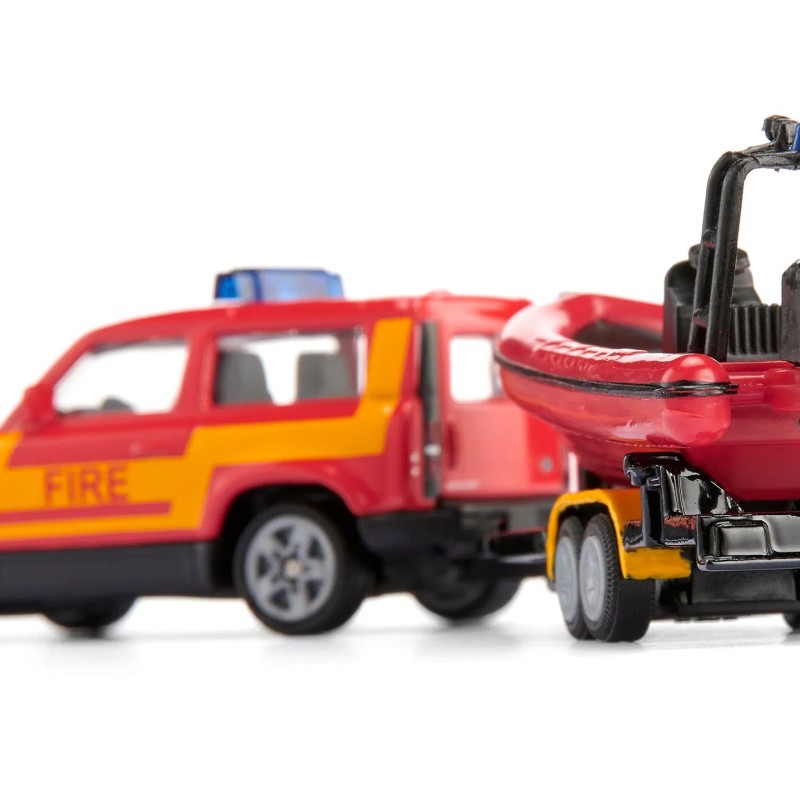 Siku 1608 - Land Drover Defender with Boat Fire Department - New 2025