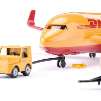 Siku 1702 - DHL Cargo Aircraft with Accessories
