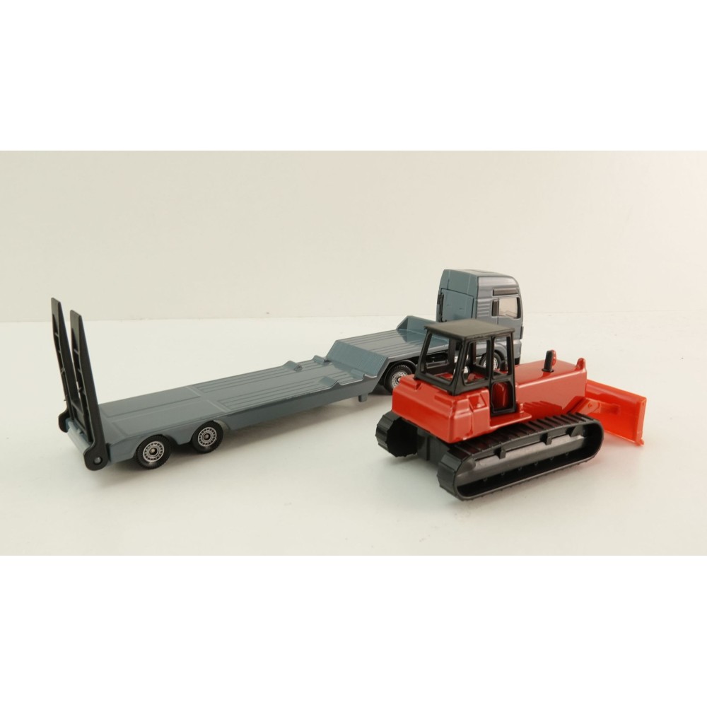 Siku 1762 - MAN TGX 18.580 Truck with Bulldozer Scale 1:87 New 2025