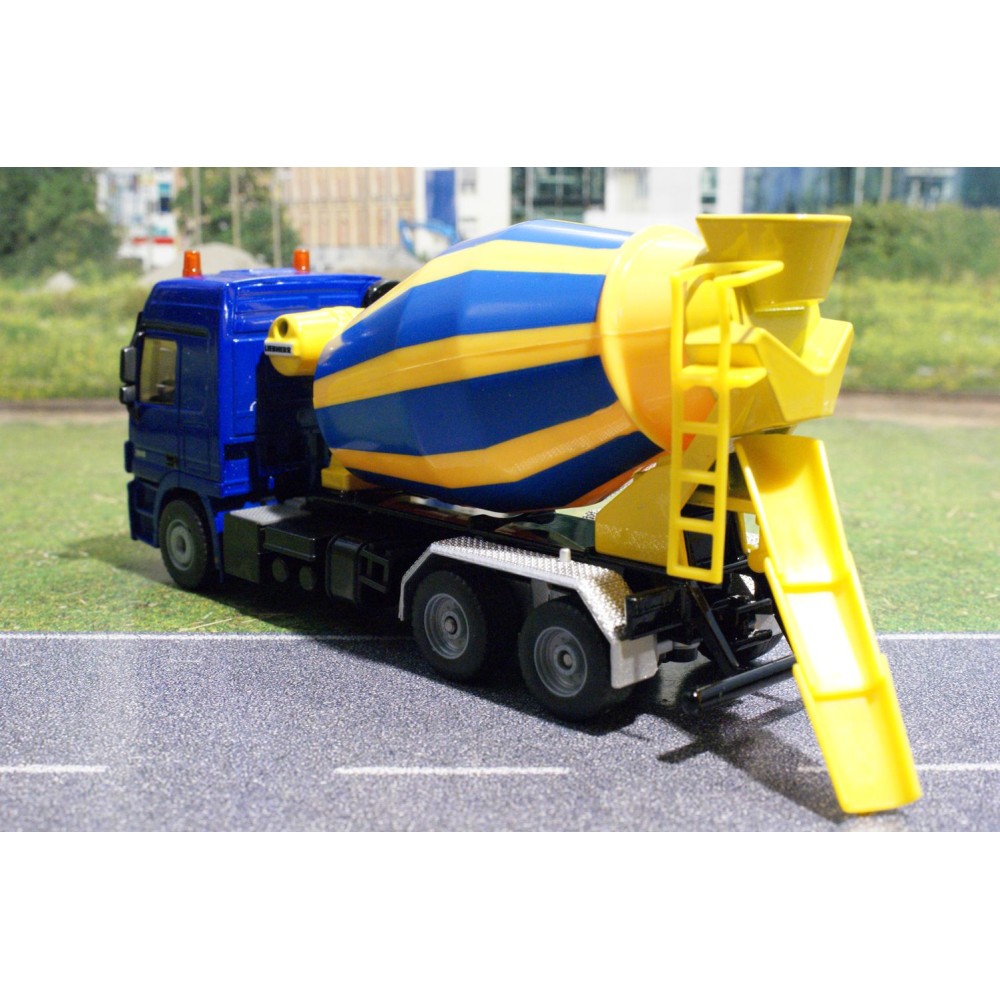 Siku 3539 - Mercedes Benz Actros Liebherr Concrete Mixer -Scale 1:50
