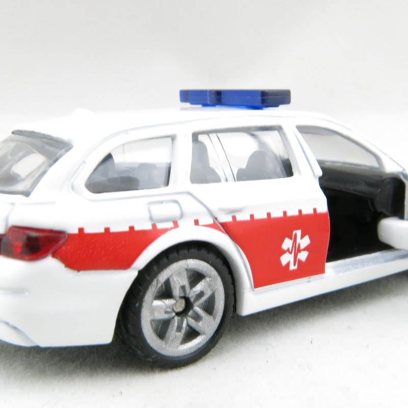 Siku 1461 - BWM 5er Touring Emergency Paramedic Doctor Car