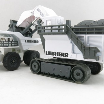 Siku 1798 + 1807 Liebherr Liebherr R 9800 Mining Excavator & Mining Set T264 Mining Truck - Scale 1:87