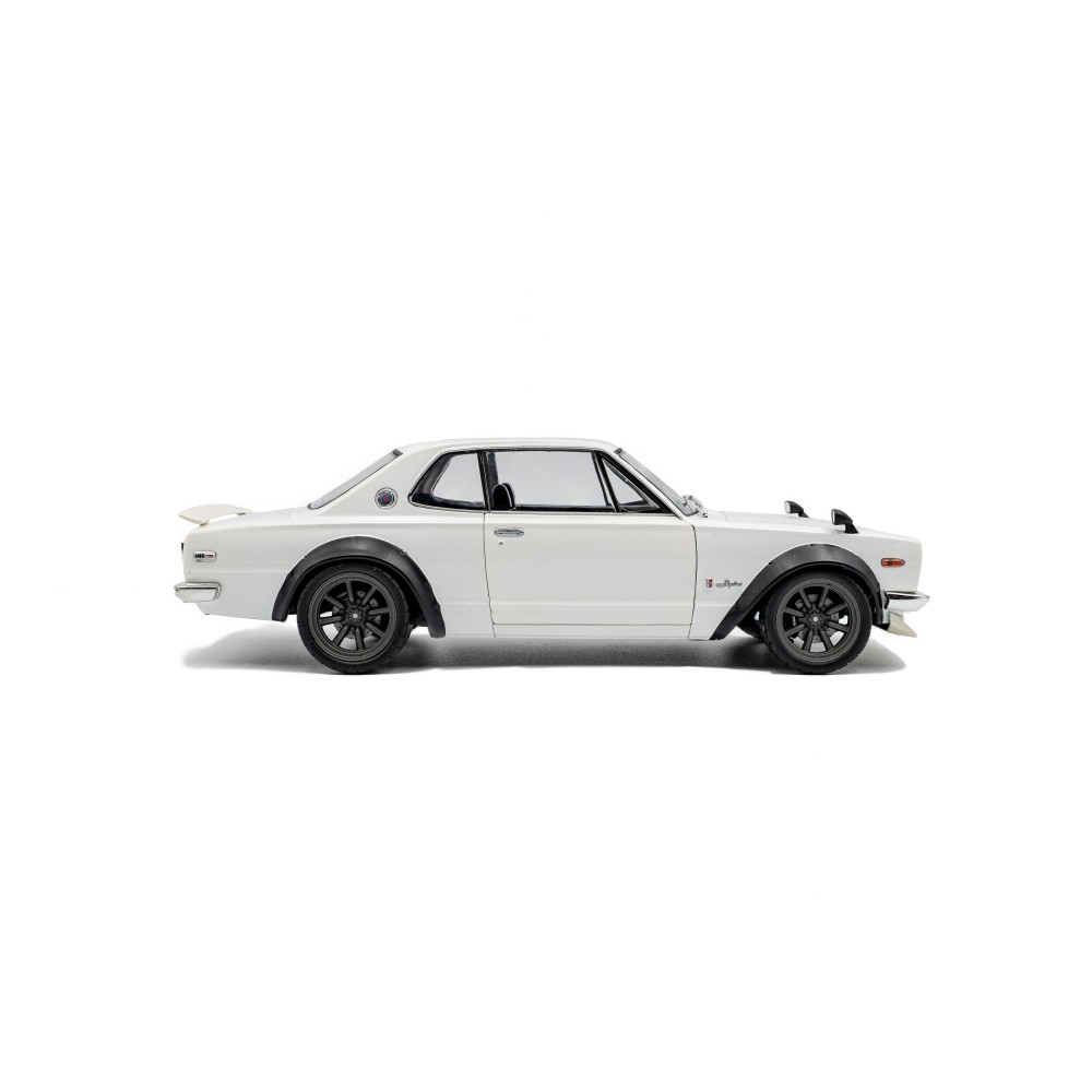 Solido S1813001 1970 Nissan Skyline C10 White - Hakosuka - Scale 1:18