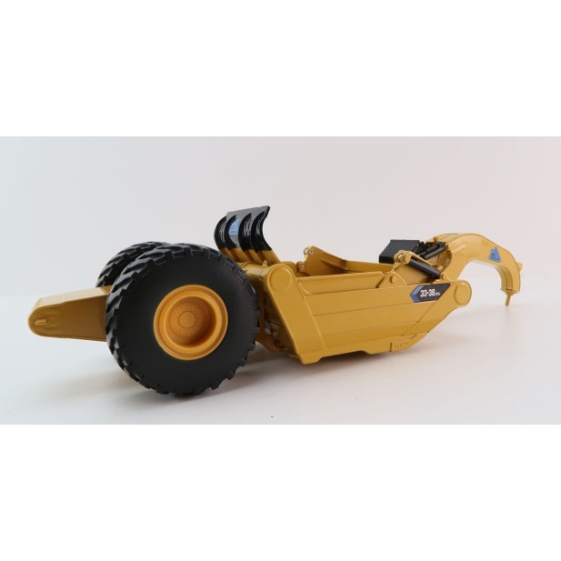 SpecCast MTS-002 - Mobile Track Solutions MTS 33-38XL Towed Scraper - 1:50