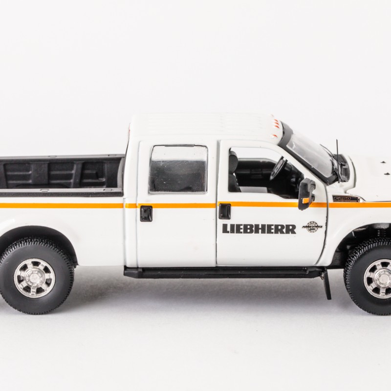 Sword - 2016 Liebherr Ford F-250 Crew Cab Pickup Service Truck - Scale 1:50