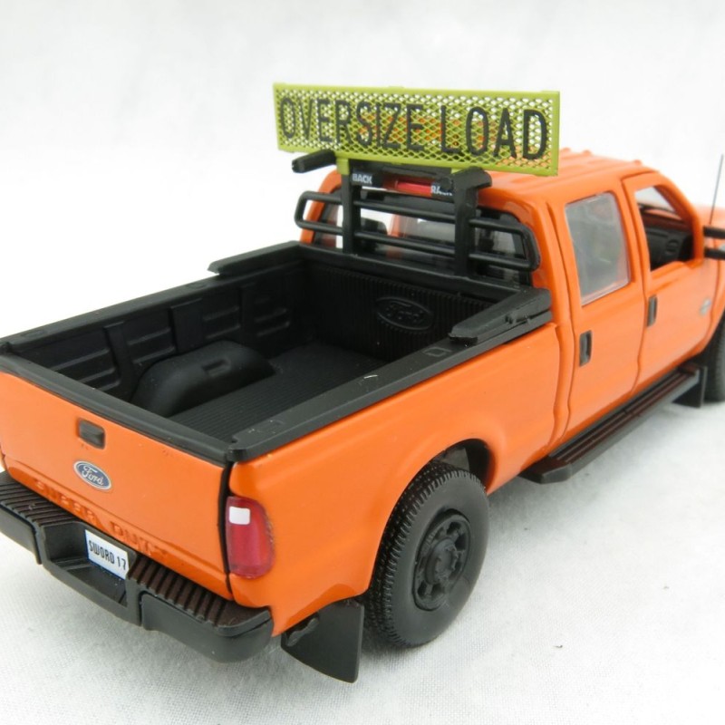 Sword - Ford F250 XLT Pick Up Pilot Escort Truck with Super Cab Orange - 1:50