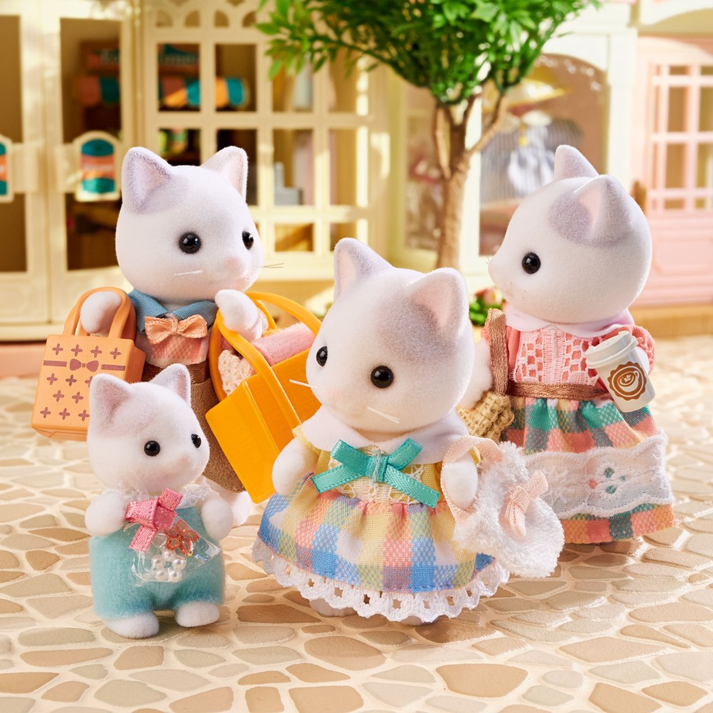 Sylvanian Families 5736 - Latte Cat Family