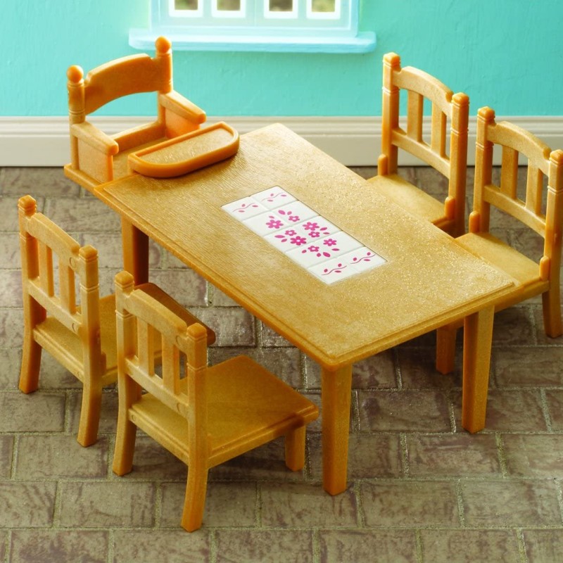 Sylvanian Families 4506 - Family Table & Chairs