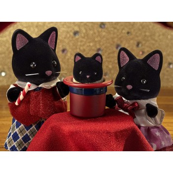Sylvanian Families 5530 - Midnight Cat Family