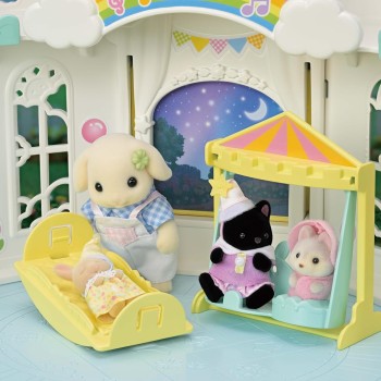 Sylvanian Families 5743 - Sunny Castle Nursery