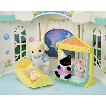 Sylvanian Families 5743 - Sunny Castle Nursery